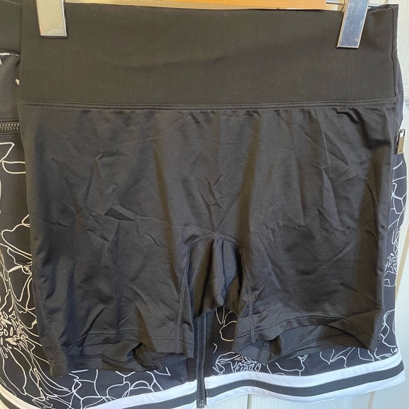 TAIL Reversible Zip Front Golf Skirt - Picture 8 of 9